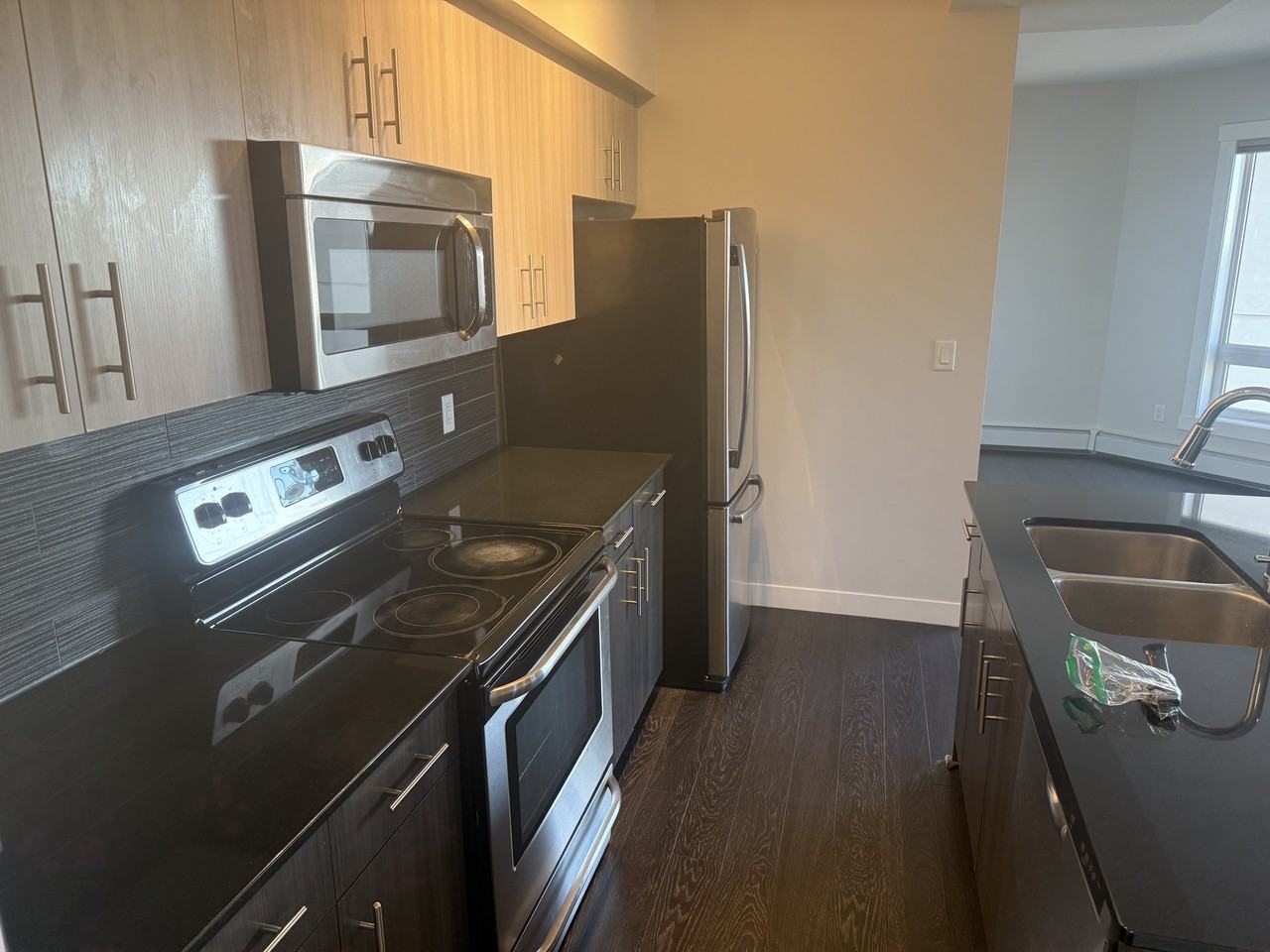 1907 104 St Nw - Photo 3 of 28