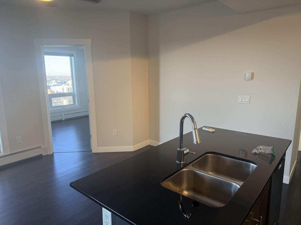 1907 104 St Nw - Photo 4 of 28