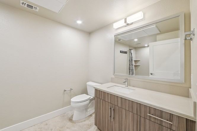 45058 Fremont Boulevard - Photo 3 of 14