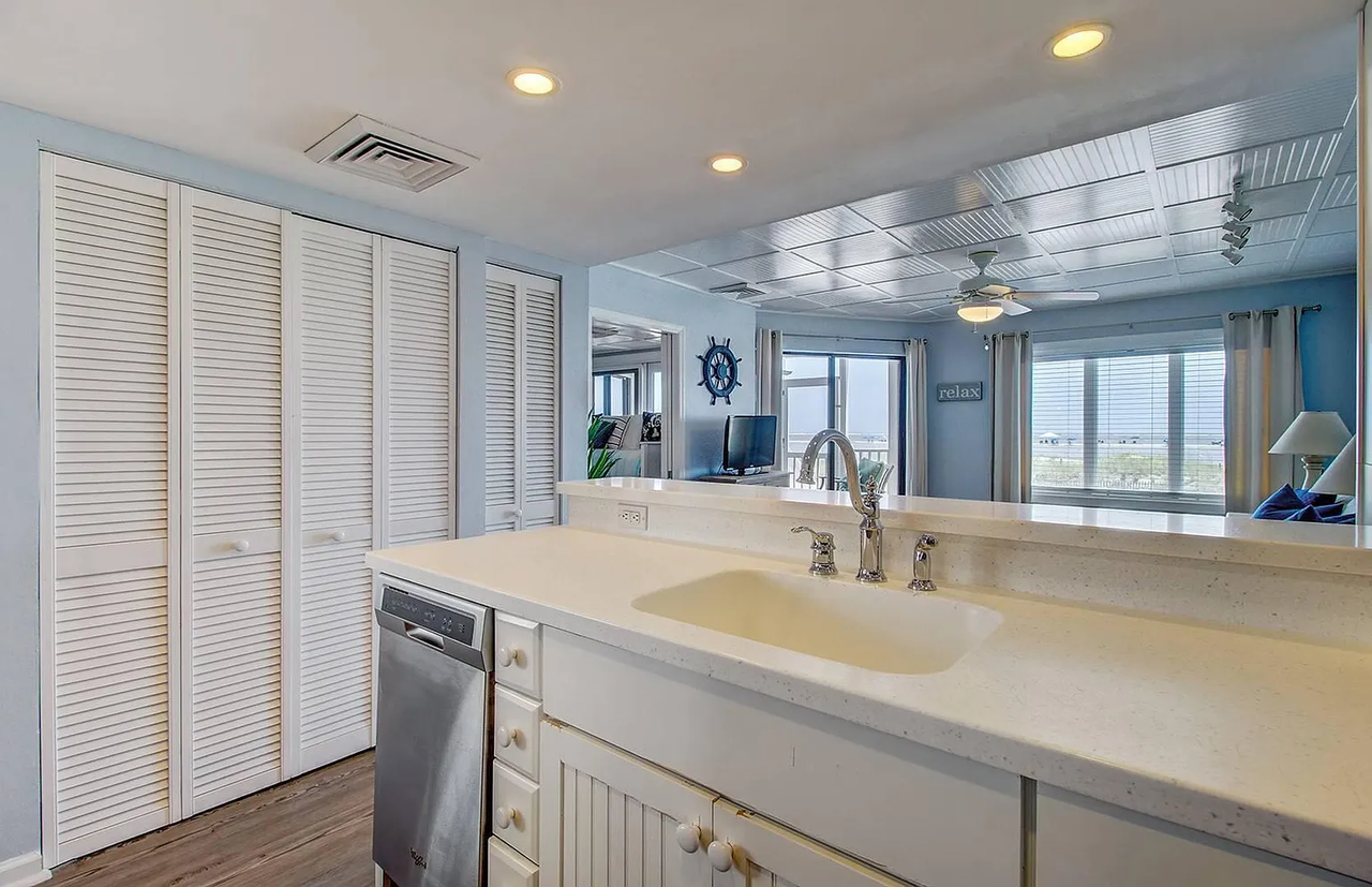 9000 Palmetto Drive #103B - Photo 3 of 15