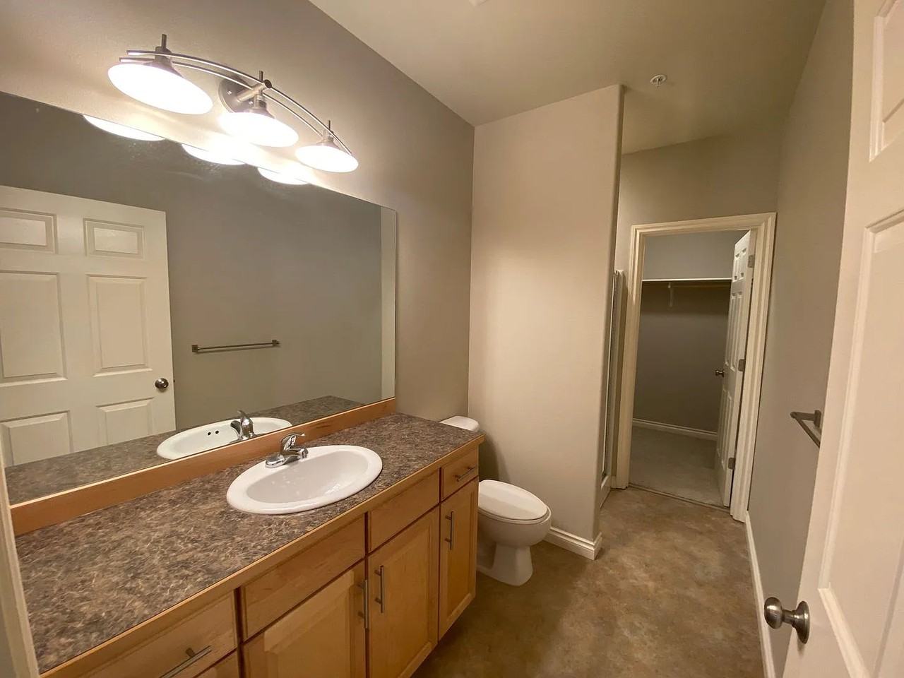 222 East 7th Avenue - Photo 4 of 12