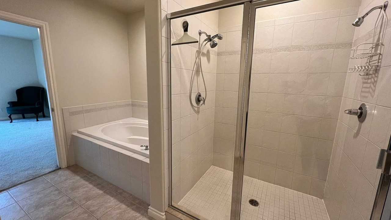 222 East 7th Avenue - Photo 7 of 12