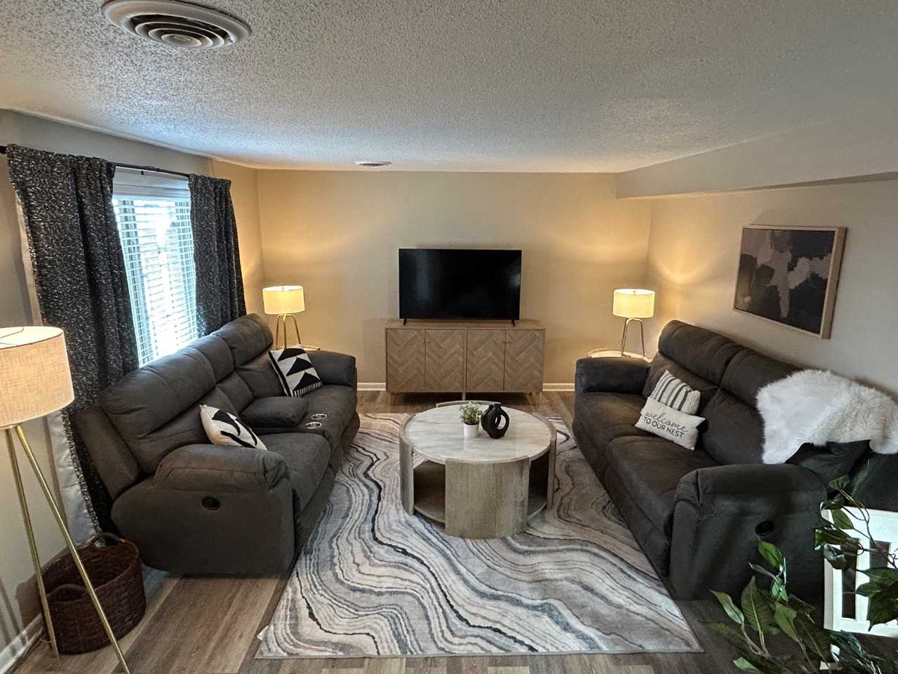 917 Davis Boulevard - Photo 3 of 10