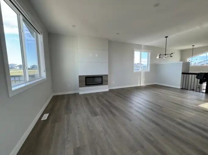 10238 128 Ave #B - Photo 2 of 14