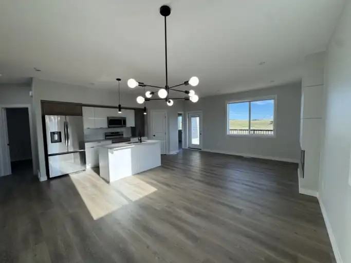 10238 128 Ave #B - Photo 3 of 14