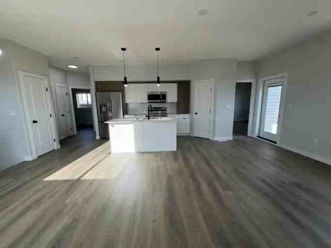 10238 128 Ave #B - Photo 6 of 14