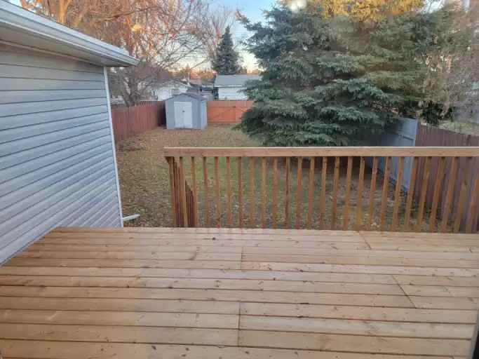 5007 47 Street #A - Photo 2 of 10