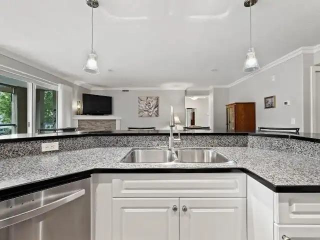 950 Lorne Street #208 - Photo 3 of 7