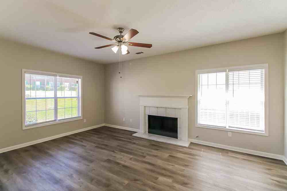 7047 Cheswick Dr - Photo 7 of 17