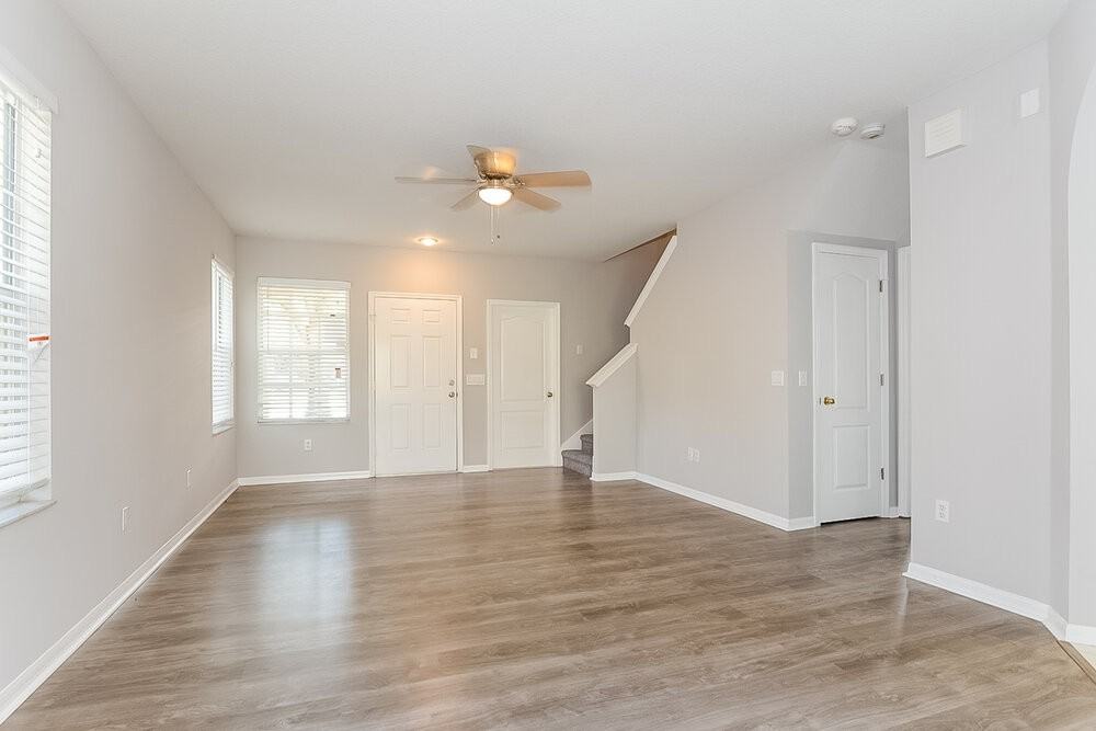 1122 Lake Shore Ranch Dr - Photo 2 of 15