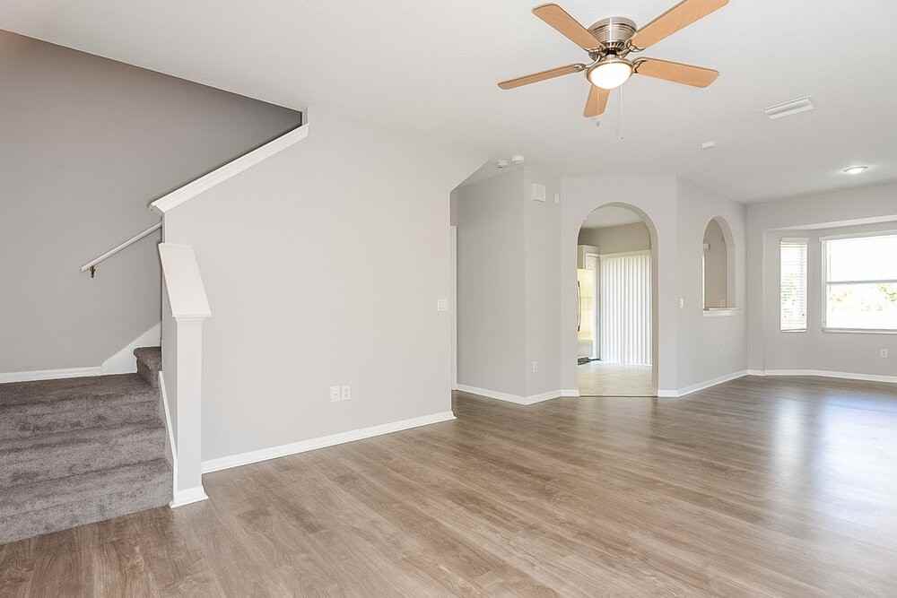 1122 Lake Shore Ranch Dr - Photo 3 of 15