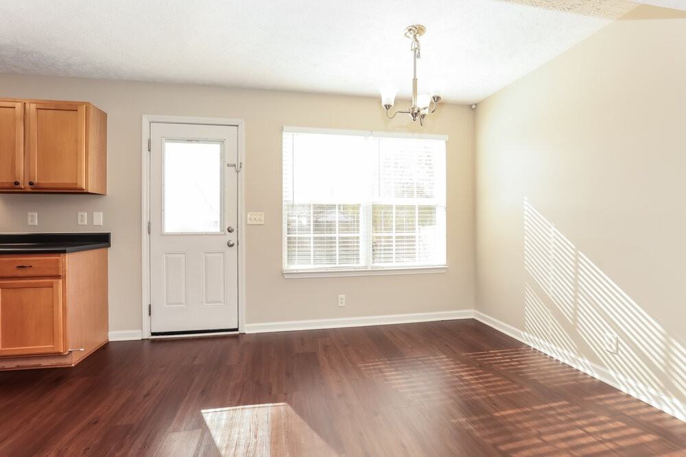 3011 Wellington Pl - Photo 6 of 17