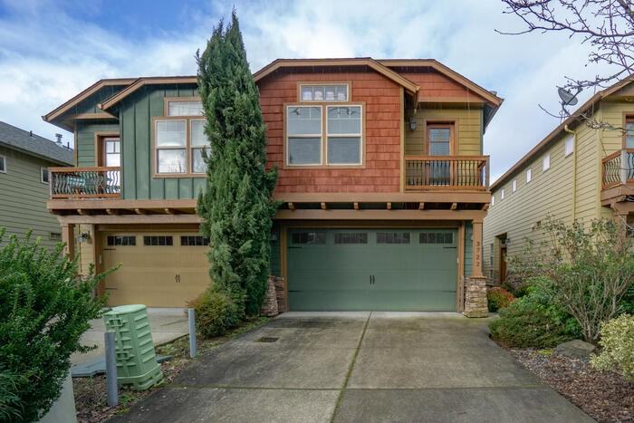 3728 Northwest 122nd Street - Photo 2 of 32