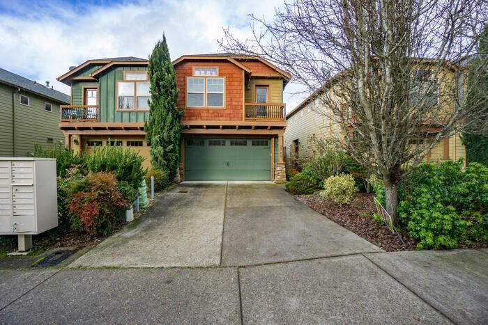 3728 Northwest 122nd Street - Photo 3 of 32