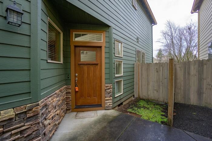 3728 Northwest 122nd Street - Photo 4 of 32