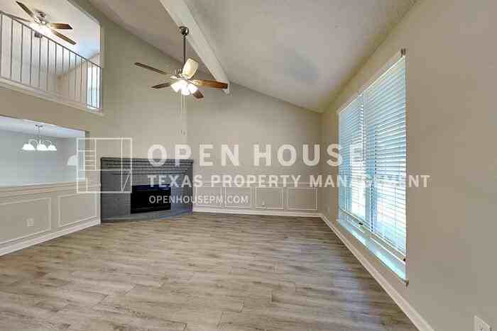 909 Comiskey Court - Photo 5 of 24