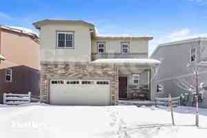 featured image of 1902 Villageview Lane