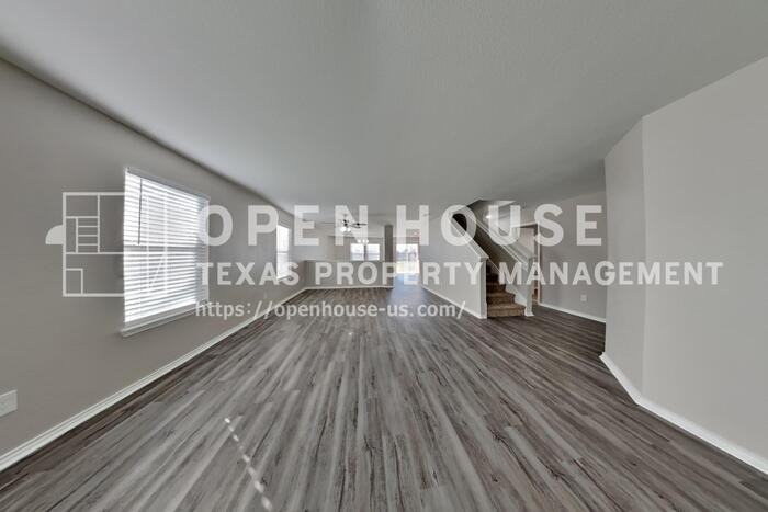 20911 Hazy Bluff Ct - Photo 6 of 24