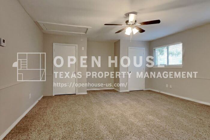 5402 Woodville Lane - Photo 5 of 23