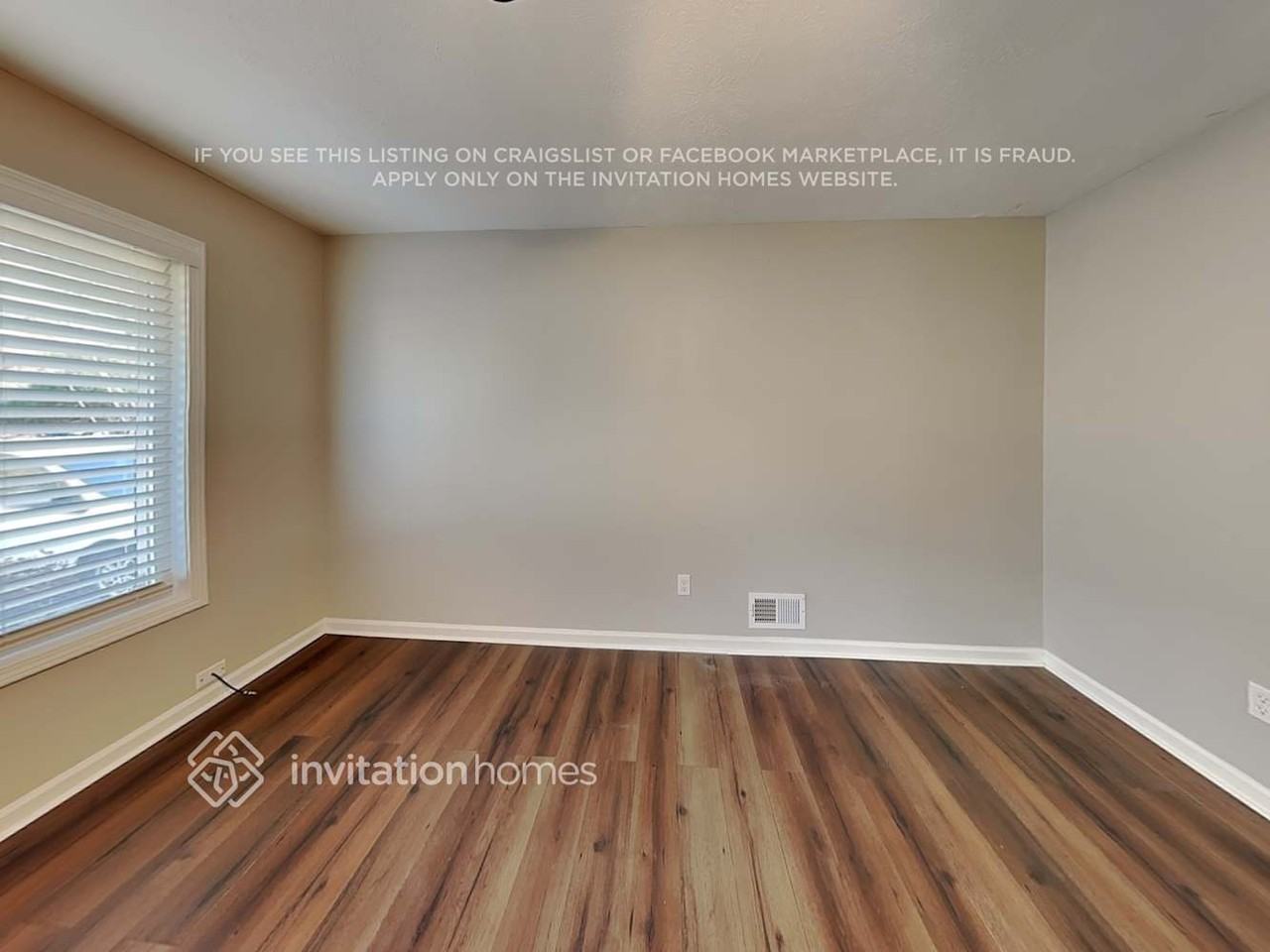 1455 Colony East Cir - Photo 5 of 18