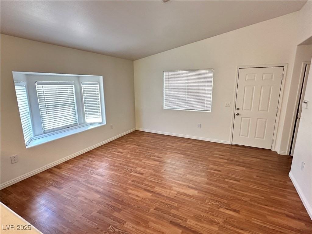 5290 Panguitch Dr - Photo 6 of 35