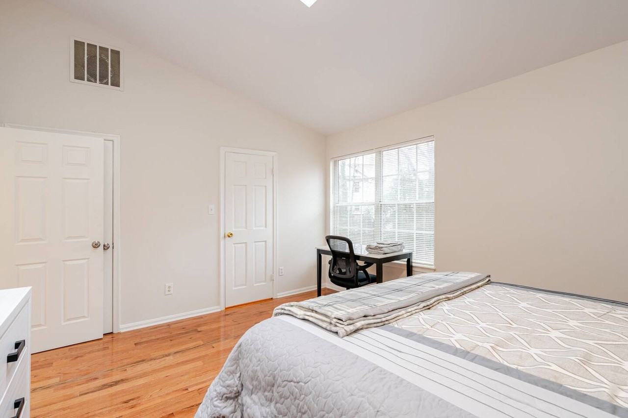 6932 Storch Circle - Photo 3 of 27