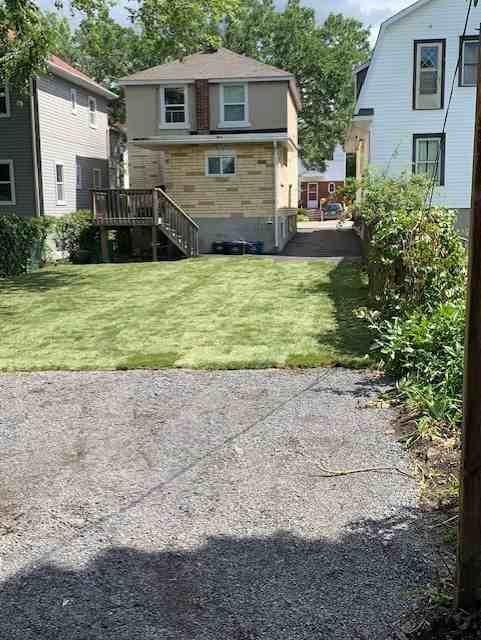 74 Huron Avenue North - Photo 2 of 15