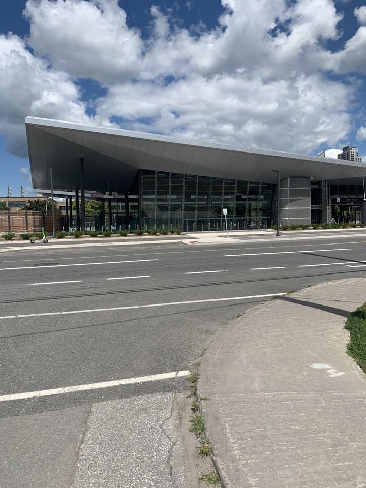 74 Huron Avenue North - Photo 3 of 15