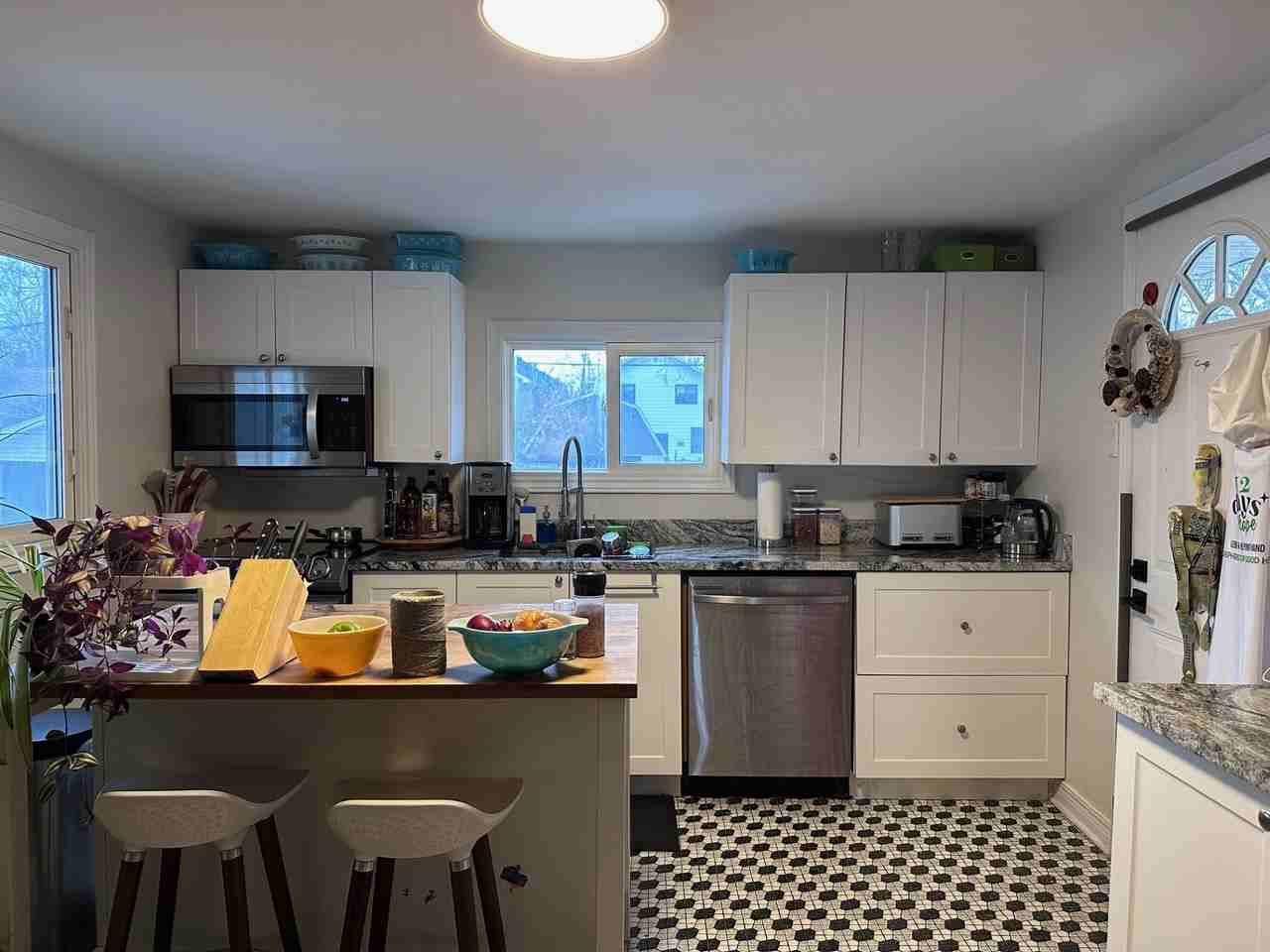 74 Huron Avenue North - Photo 7 of 15