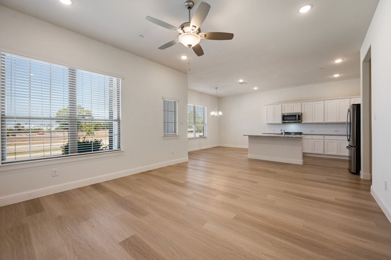 6580 Iron Horse Blvd #1 - Photo 2 of 30