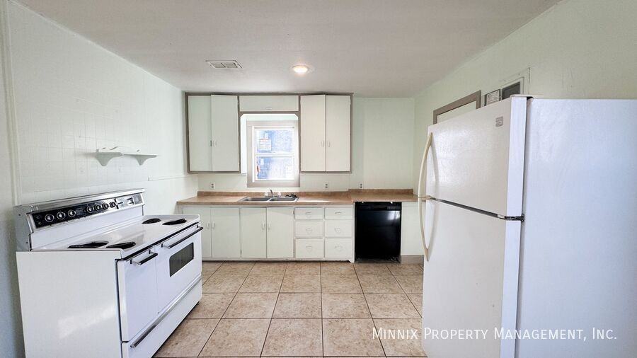 2508 30th St - Photo 7 of 12