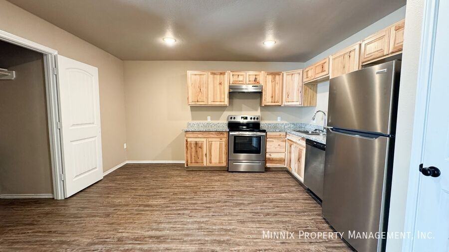 2520 North Avenue N - Photo 7 of 17