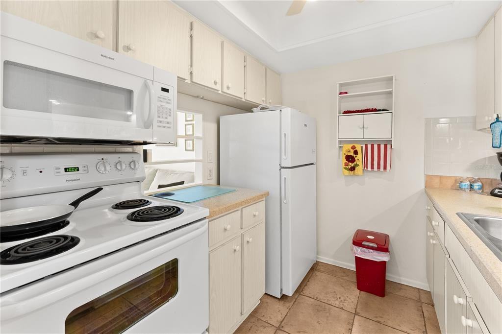 24 Quails Run Blvd #24-5 - Photo 3 of 29