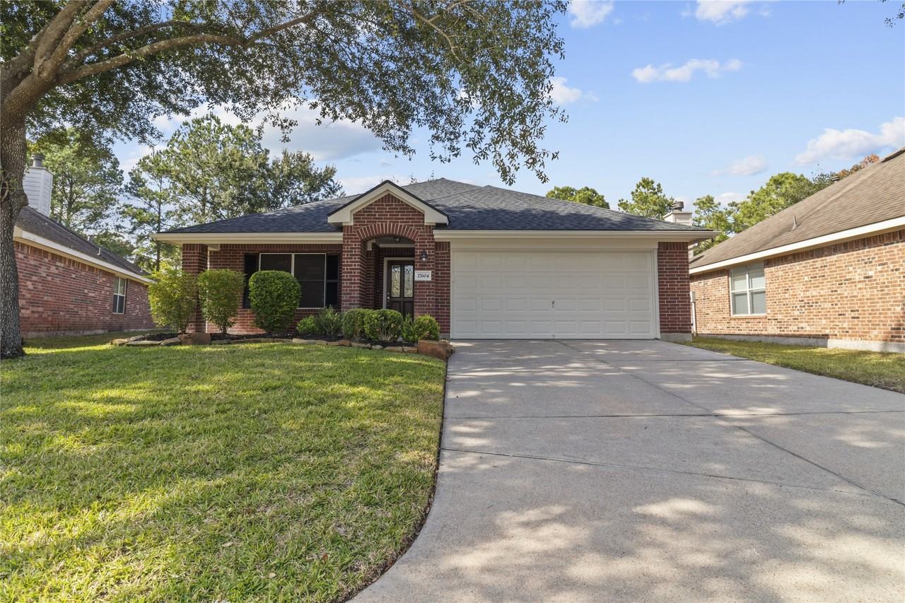 27604 Fairhope Meadow Lane #27604 - Photo 3 of 23