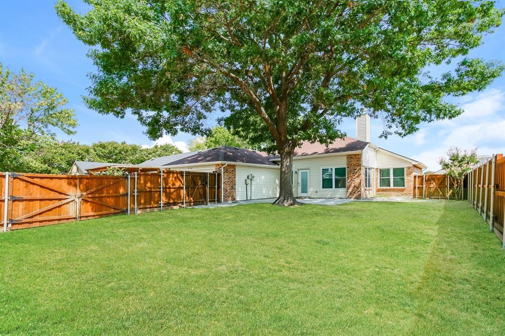 8102 Lake Bend Dr #8102 - Photo 2 of 16