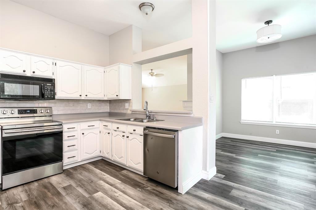 8102 Lake Bend Dr #8102 - Photo 6 of 16