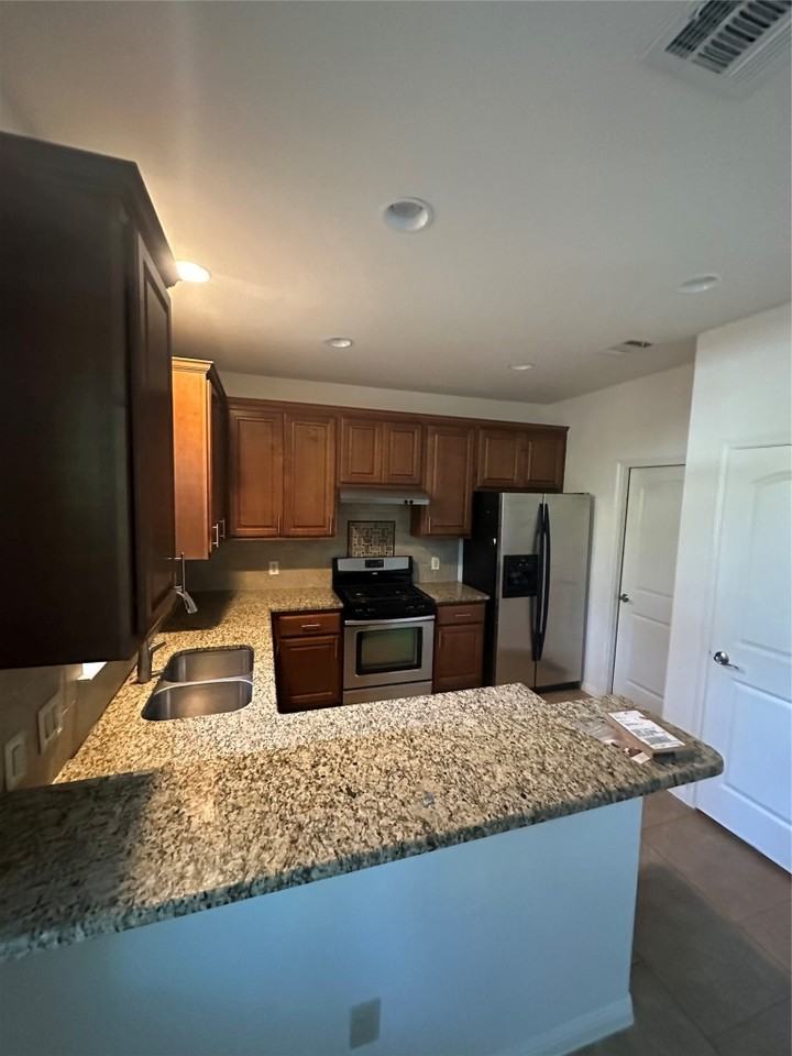 10104 Missel Thrush Dr #10104 - Photo 5 of 6