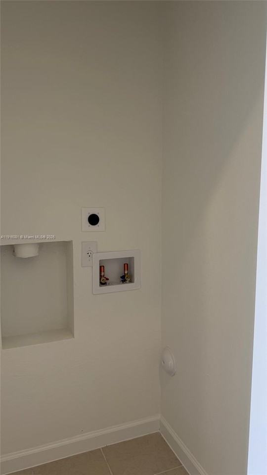 15584 Sw 276th Ter #15584 - Photo 7 of 10