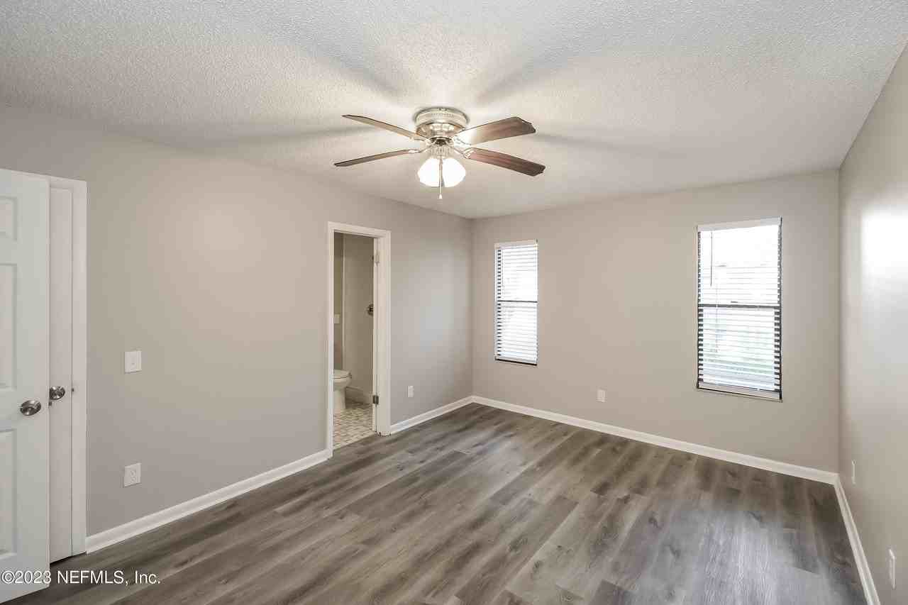 11023 Poppins Ct #11023 - Photo 4 of 15