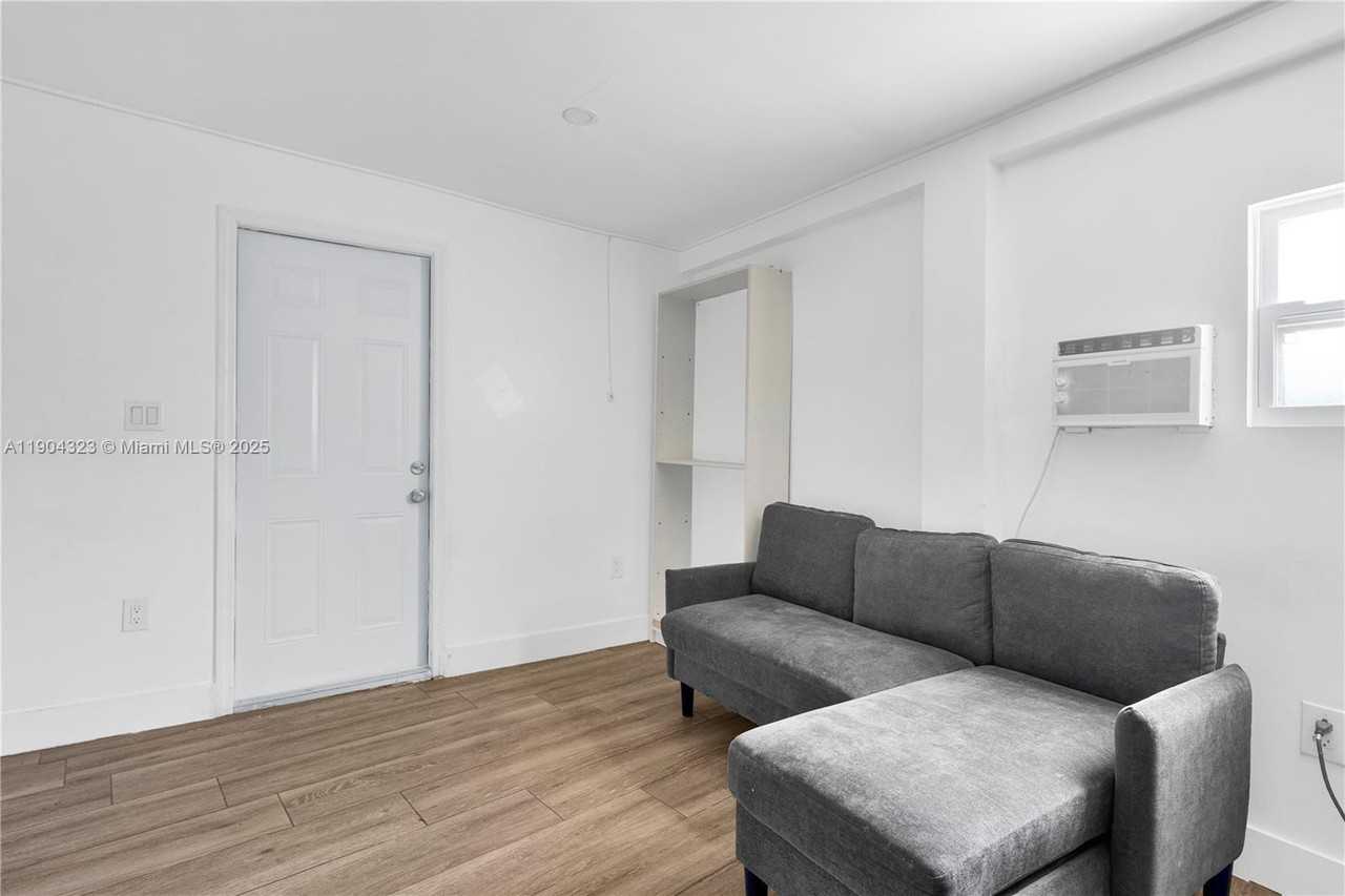 14970 Leisure Dr #14970-1 - Photo 3 of 11