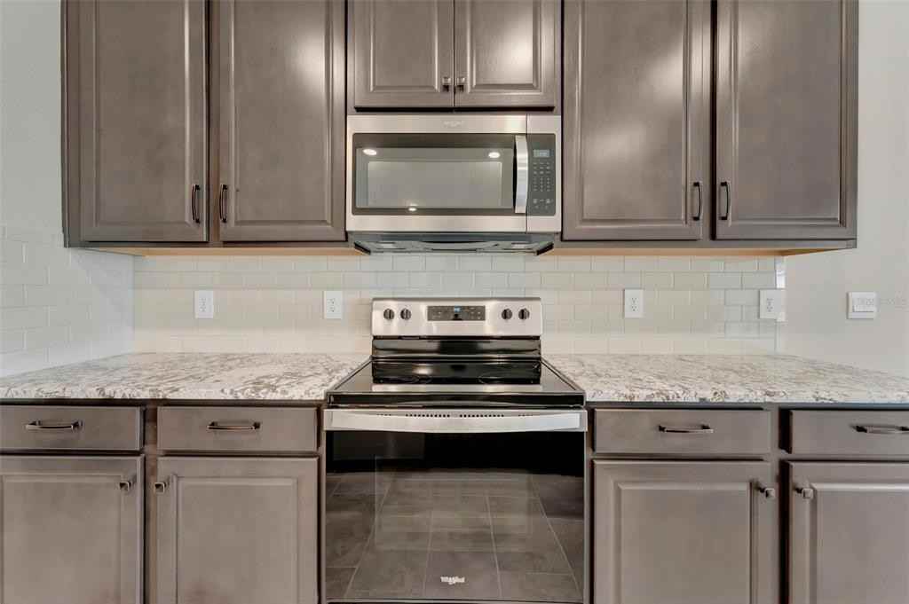 5210 Grove Mill Loop #5210 - Photo 7 of 48