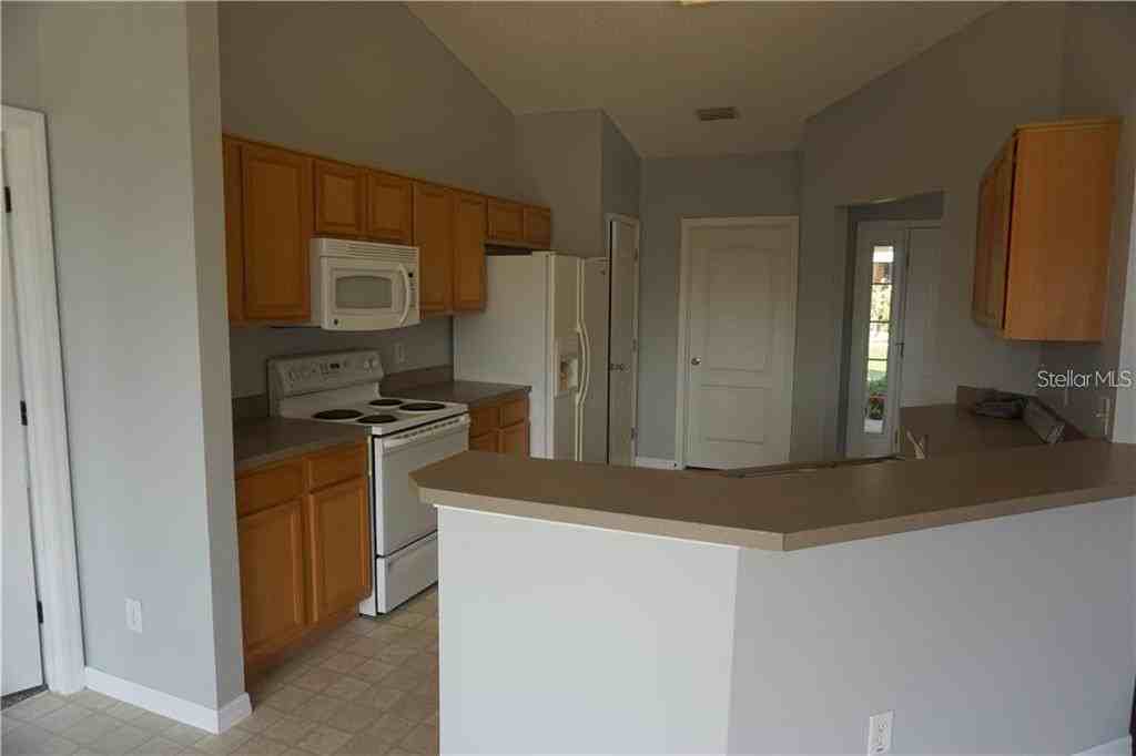 915 Cork Oak Ln #915 - Photo 5 of 7