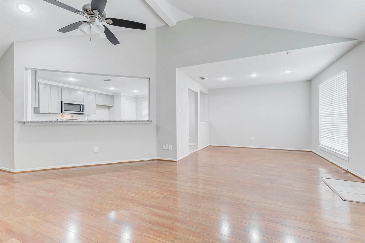 2410 Clear Ridge Dr #2410 - Photo 5 of 24