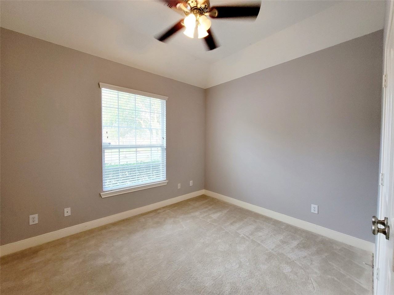 5227 Riverstone Crossing Dr #5227 - Photo 3 of 12