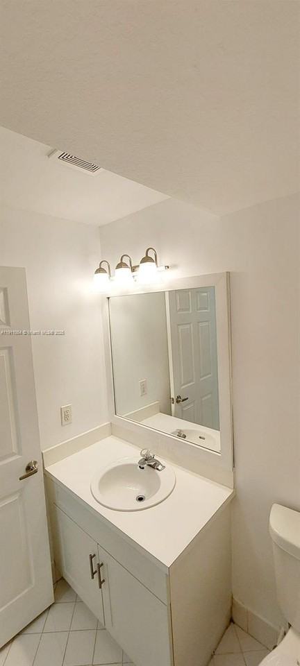 2280 Nw 171st Ter #2280 - Photo 2 of 6