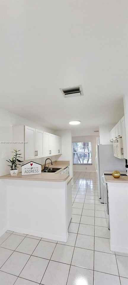 2280 Nw 171st Ter #2280 - Photo 3 of 6