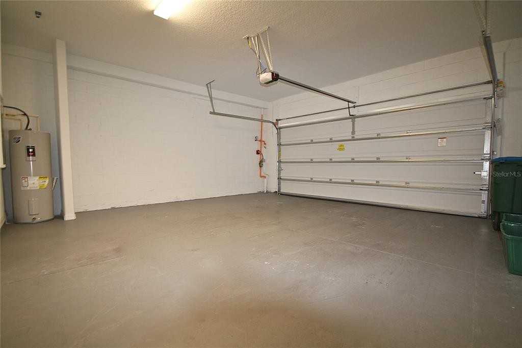 1302 Mill Pond Ln #1302 - Photo 5 of 27