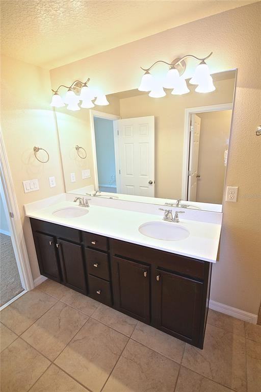 1302 Mill Pond Ln #1302 - Photo 6 of 27