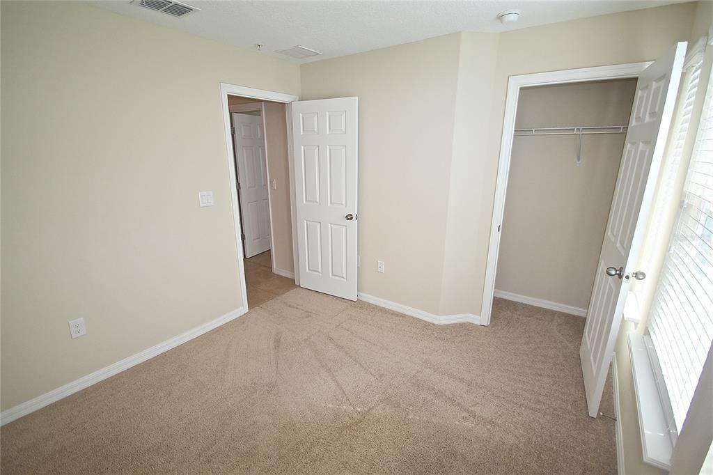 1302 Mill Pond Ln #1302 - Photo 7 of 27