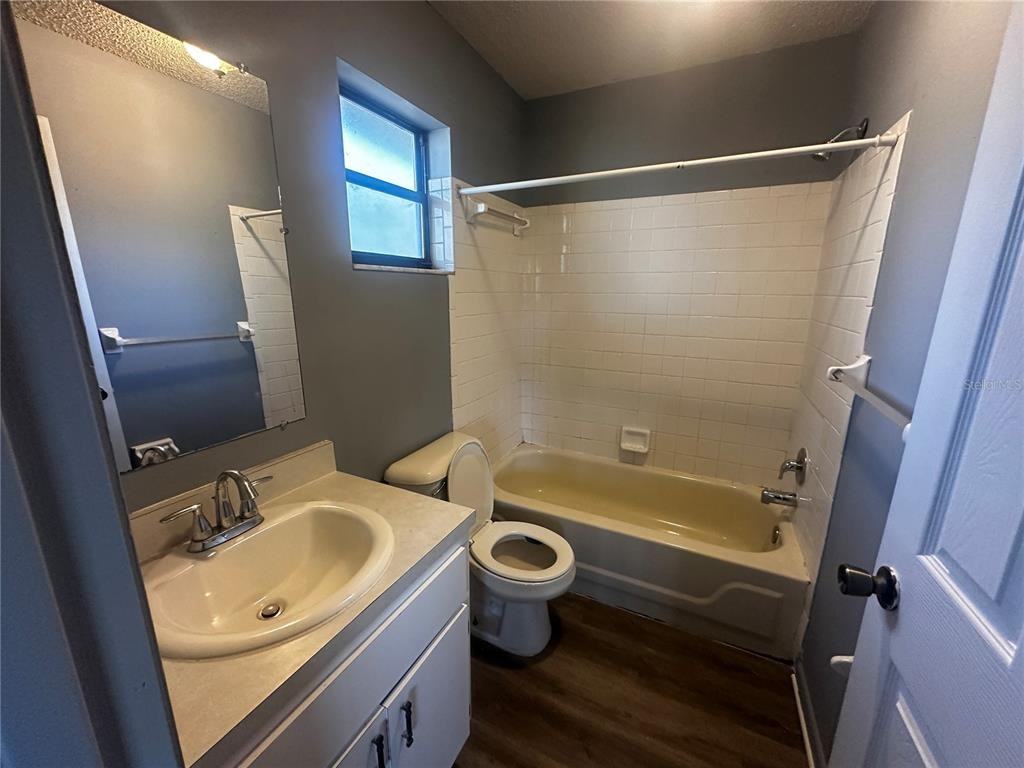 2227 Pine Avenue #2227-201 - Photo 4 of 6